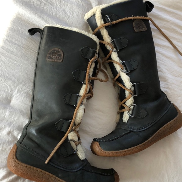 Sorel moccasins - Picture 3 of 4